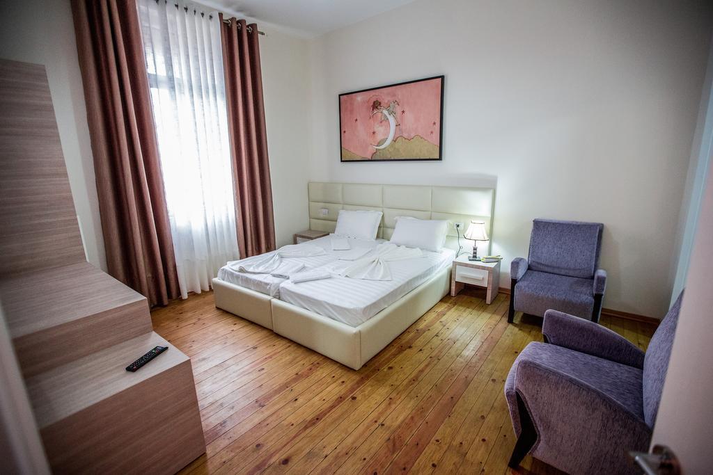 Living Hotel Tirana Pokoj fotografie