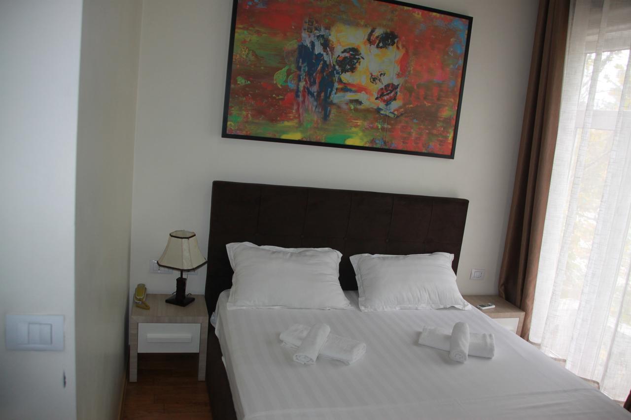 Living Hotel Tirana Exteriér fotografie