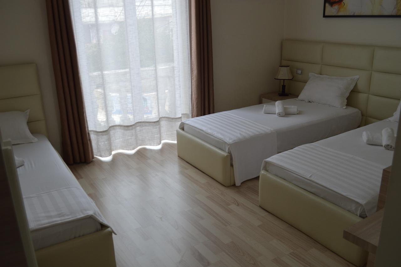 Living Hotel Tirana Exteriér fotografie